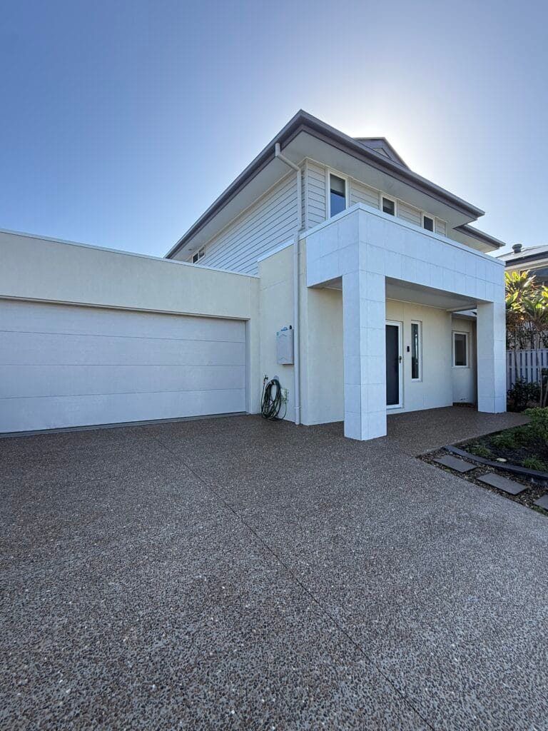 Helensvale House Wash