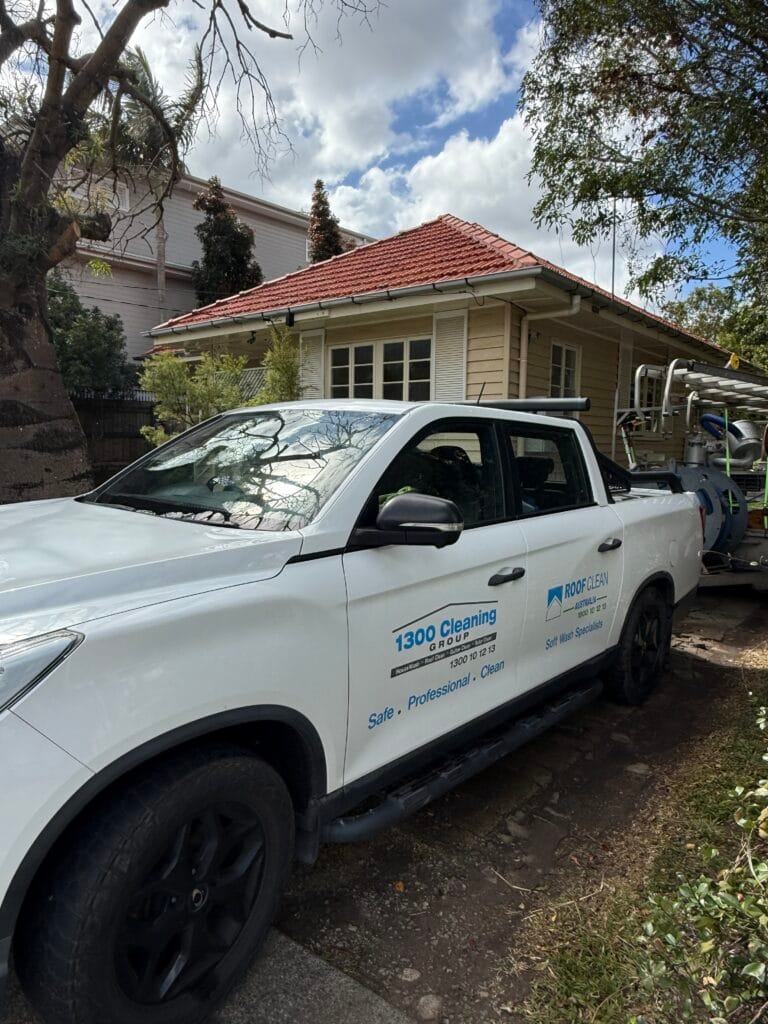Yeronga house wash before